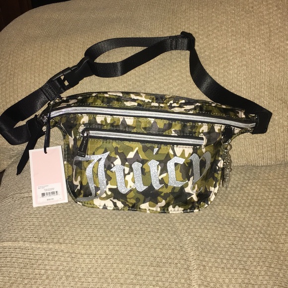 💚 NWT Juicy Couture Star Studded Belt Bag - Picture 2 of 8